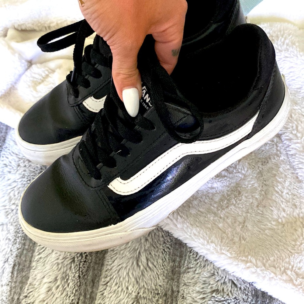 Leather classic black Vans